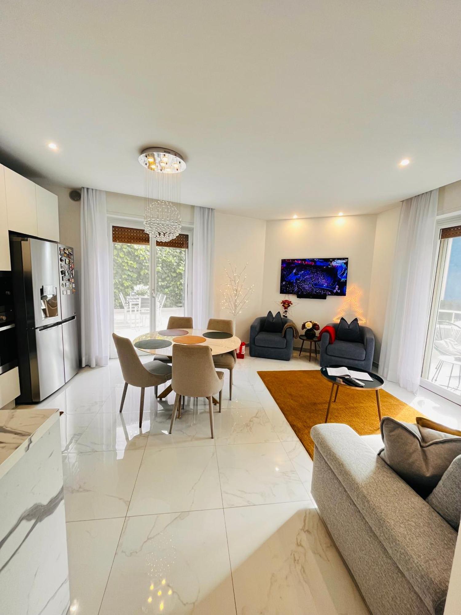 Vanecia'S Luxury Homestay Sanremo Bagian luar foto
